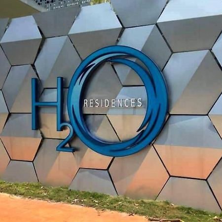 H2O Retreat Studio Home 5Min To Lrt By Premium Stay Petaling Jaya Exterior photo